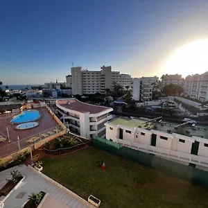 Estudio Mondrian Playa del Ingles (Gran Canaria)